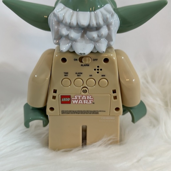 Lego Yoda Digital Alarm Clock Collectible - Picture 7 of 8